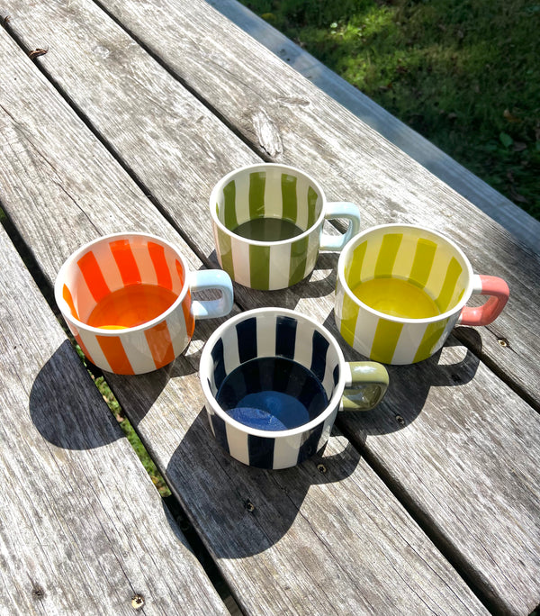 HAND-PAINTED STRIPED 14OZ STRIPED MUG