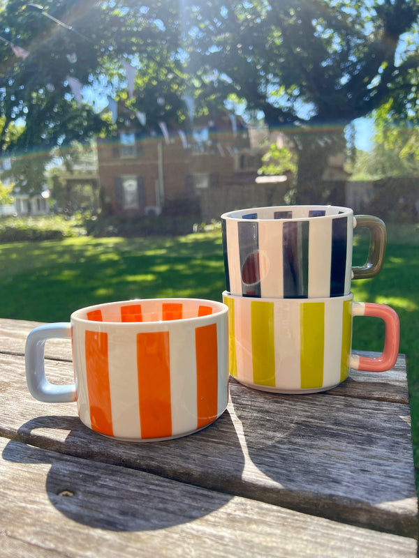 HAND-PAINTED STRIPED 14OZ STRIPED MUG