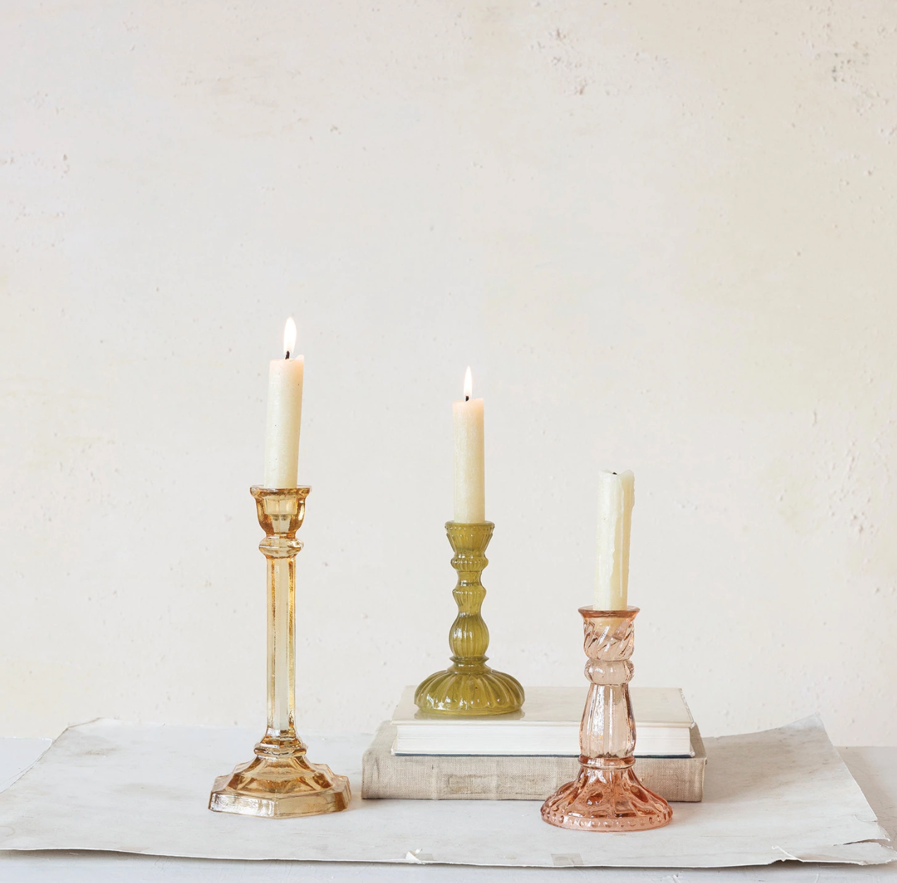 EMBOSSED RECYCLED GLASS TAPER HOLDER