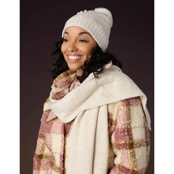 SWEET SCALLOP KNIT POM HAT