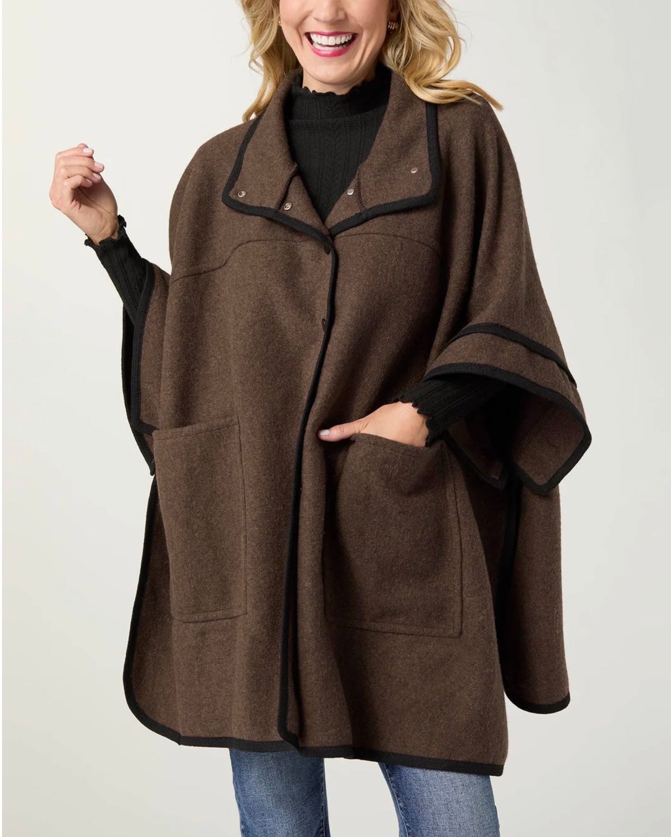 FLYNN SNAP FRONT WRAP W/ POCKETS