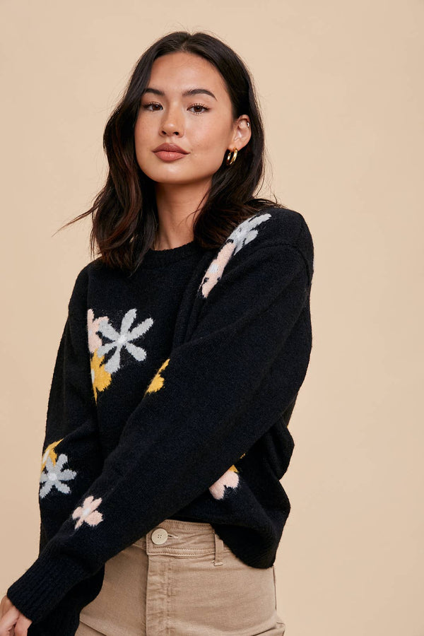 BLACK FLOWER KNIT SWEATER