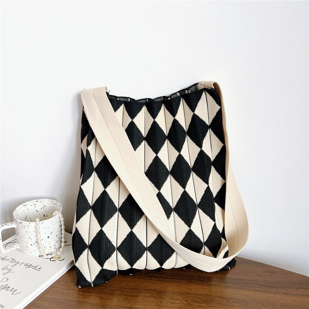 FOLDABLE ARGYLE KNITTED TOTE BAG
