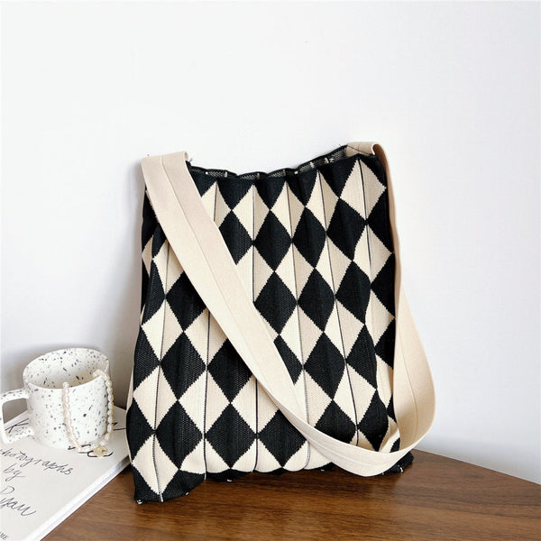 FOLDABLE ARGYLE KNITTED TOTE BAG