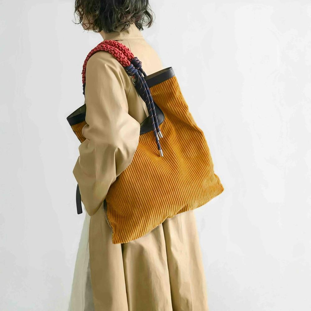 DESIGNER GENTLE BEAM TOTE BAG