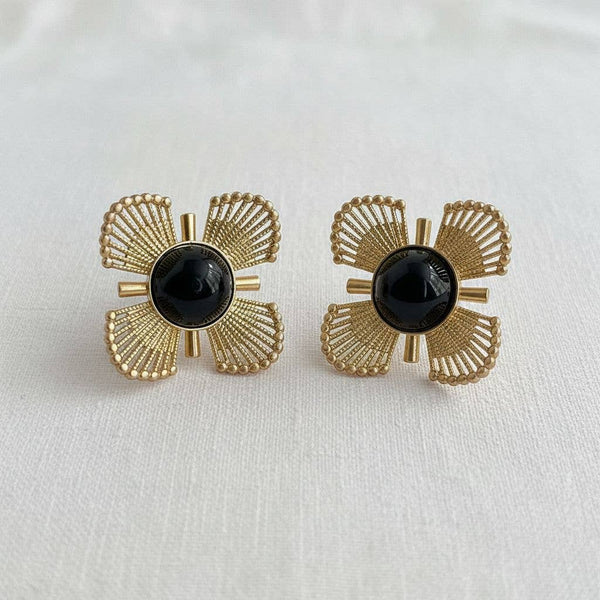 VINTAGE BLACK & GOLD FLORAL EARRINGS