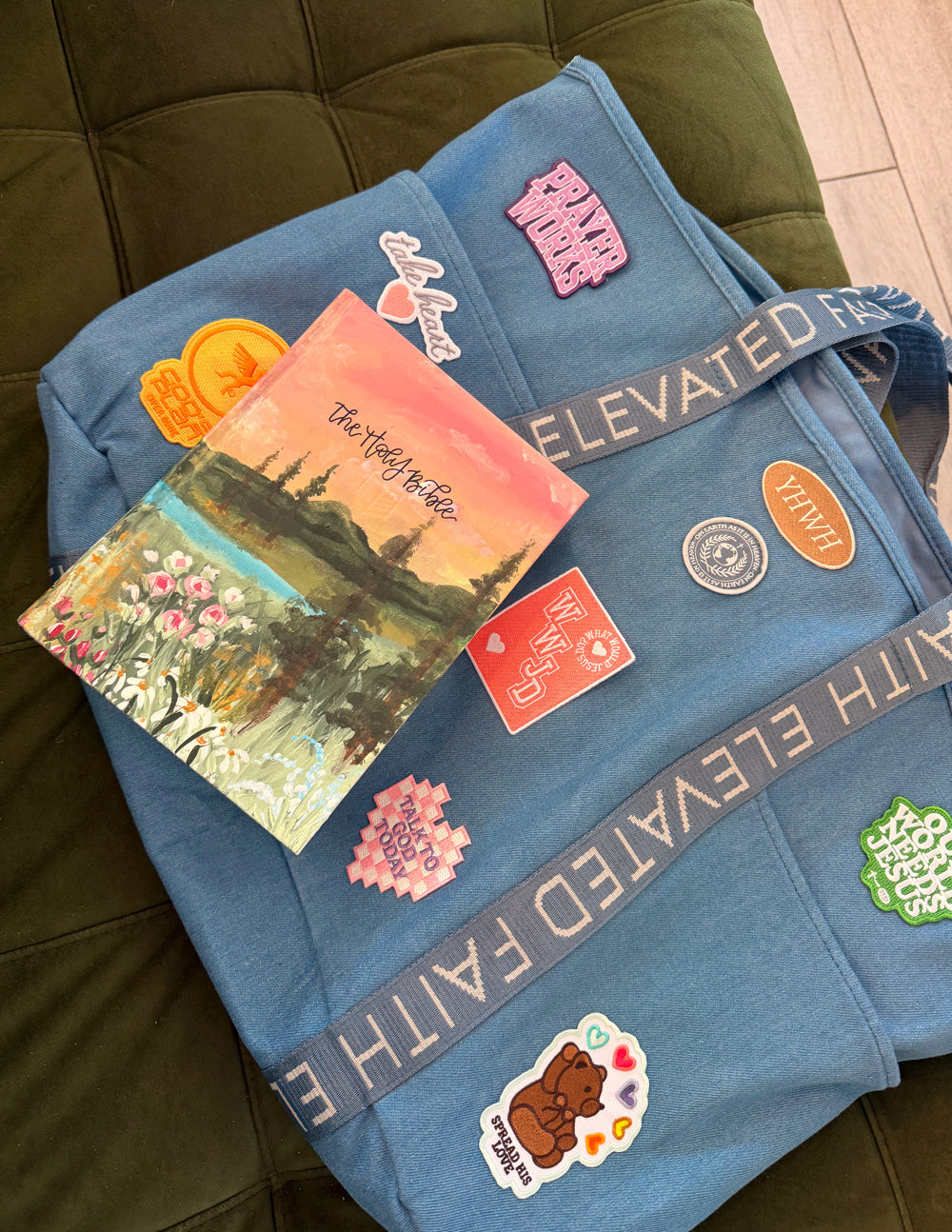 A LARGE EVERYDAY DENIM TOTE PATCH KIT