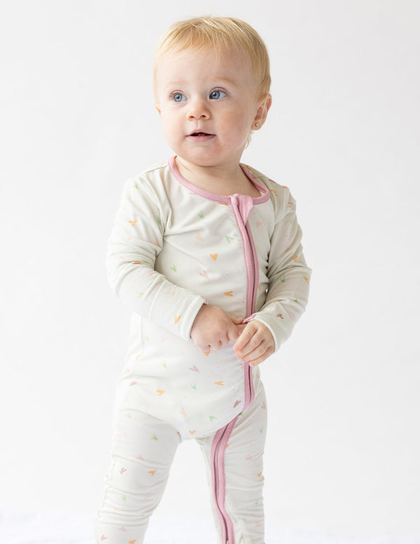 HEART BAMBOO CONVERTIBLE FOOTED ONESIE