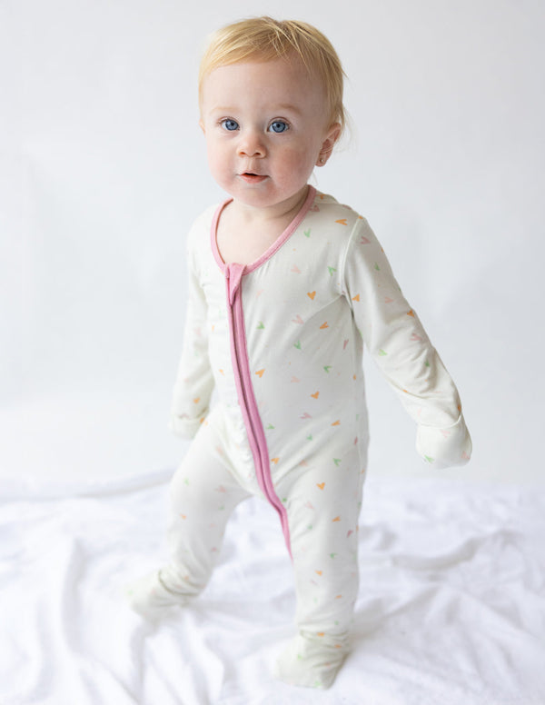 HEART BAMBOO CONVERTIBLE FOOTED ONESIE