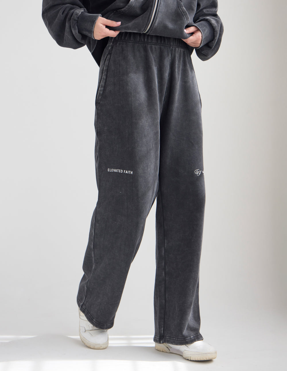 GOD OF MIRACLES WIDE LEG SWEATPANT