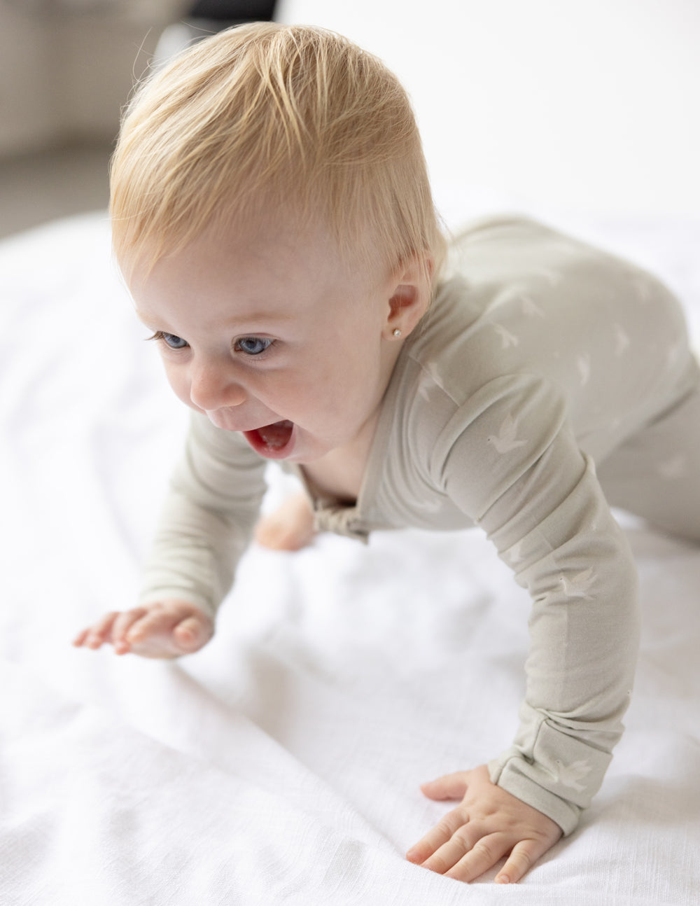 PEACE BAMBOO CONVERTIBLE FOOTED ONESIE