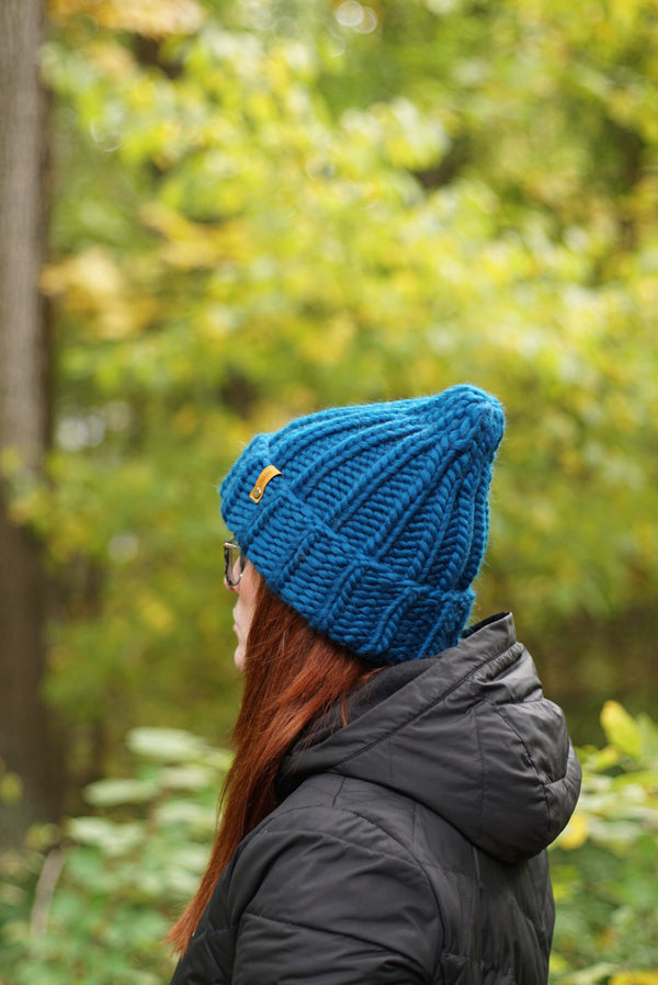 APRES BEANIE IN SHERPA BLUE