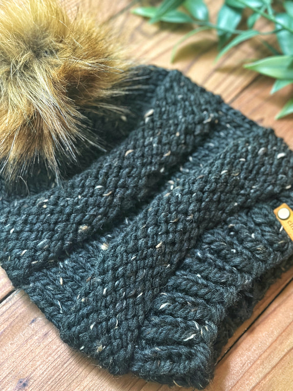 LOLA BEANIE IN OBSIDIAN