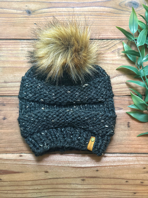 LOLA BEANIE IN OBSIDIAN