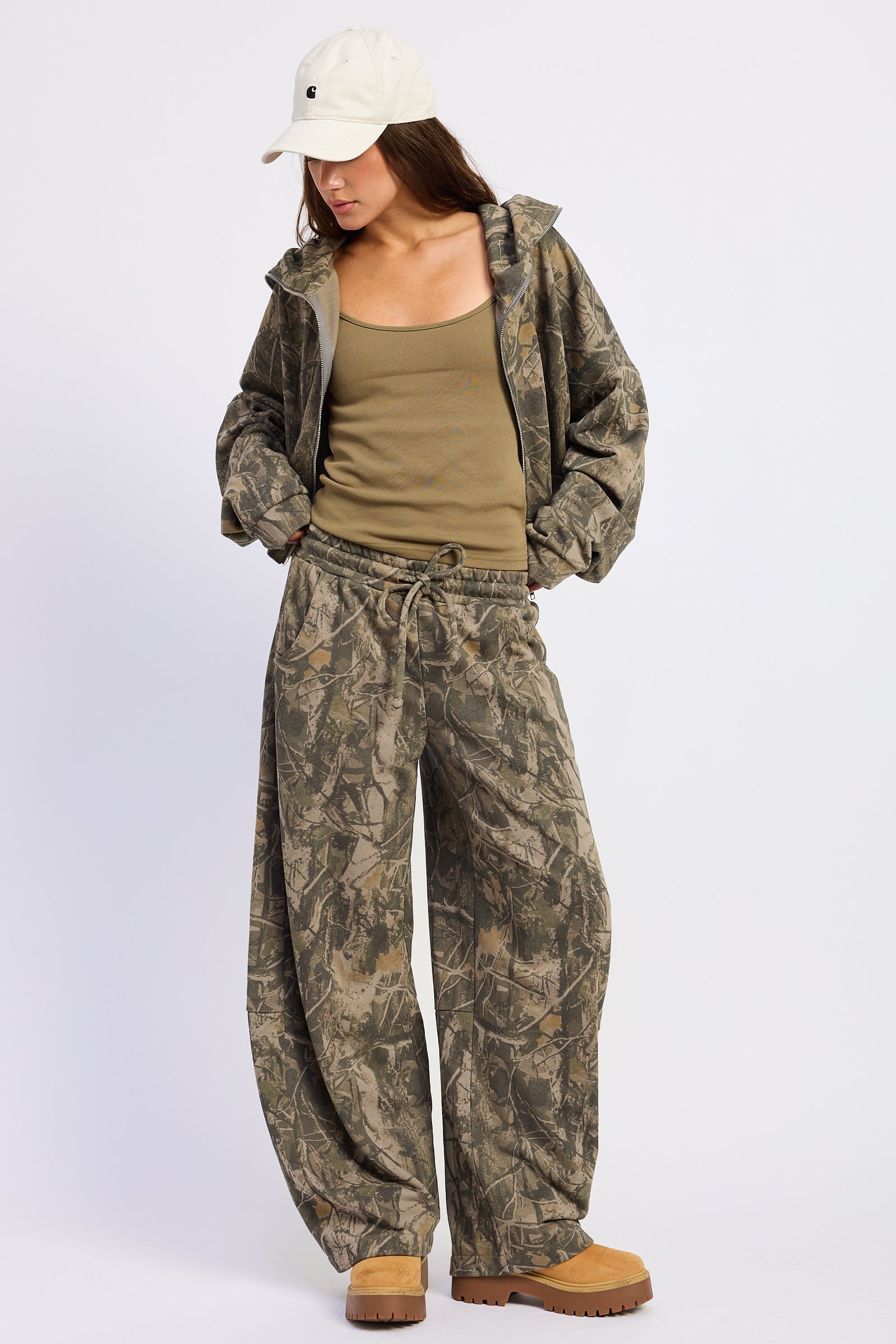 ALINA CAMO BARREL PANTS