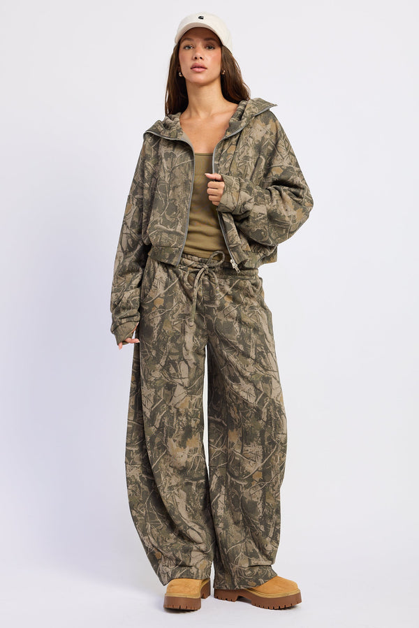 ALINA CAMO BARREL PANTS