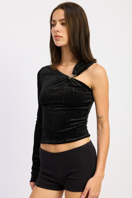 ONE SHOULDER TOP WITH HARDWARE DETAIL