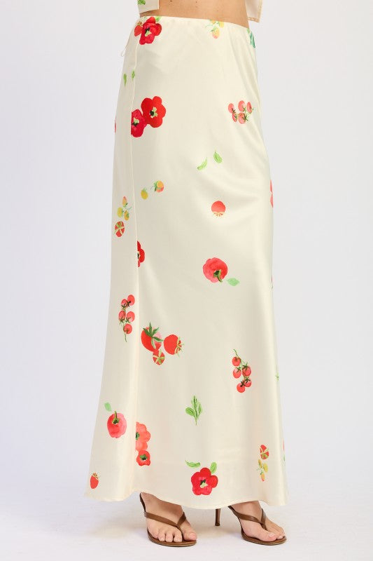 LOW RISE TOMATO SATIN SKIRT