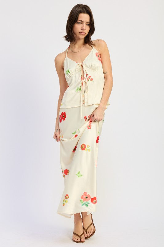 LOW RISE TOMATO SATIN SKIRT