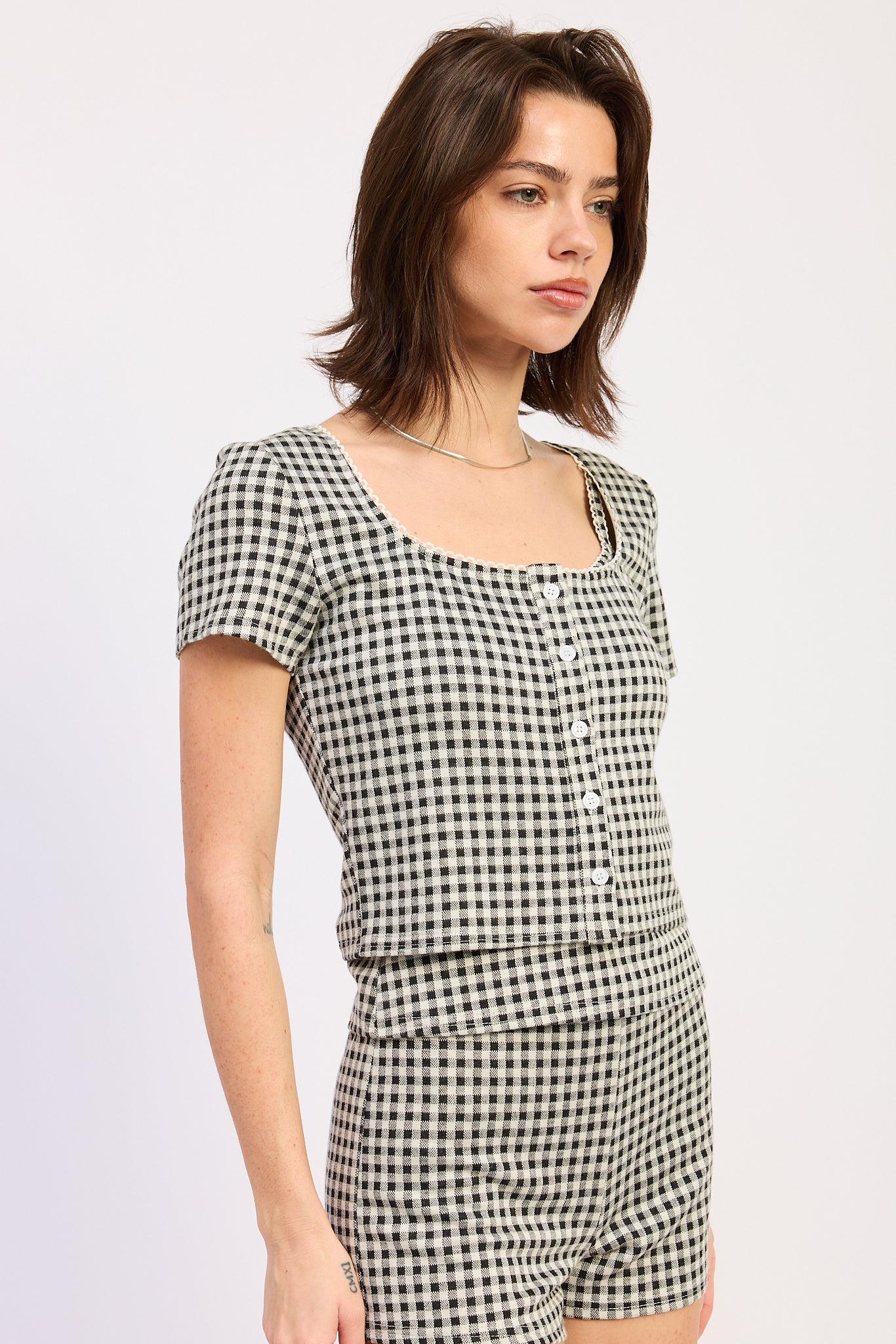 VIVIA GINGHAM TOP