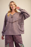 WASHED V-NECK SWEATSHIRT
