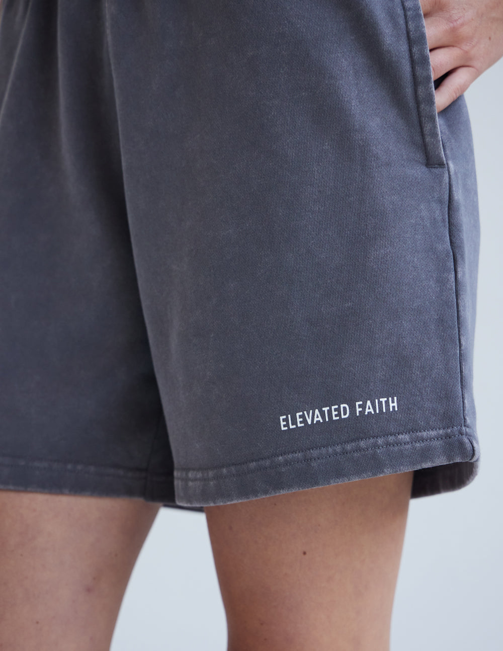 BASICS SMOKE GREY WOMEN'S SHORT
