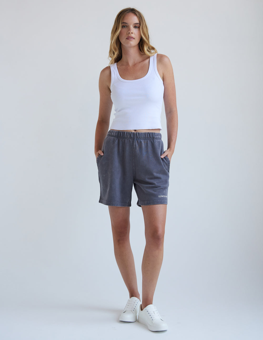 BASICS SMOKE GREY WOMEN'S SHORT