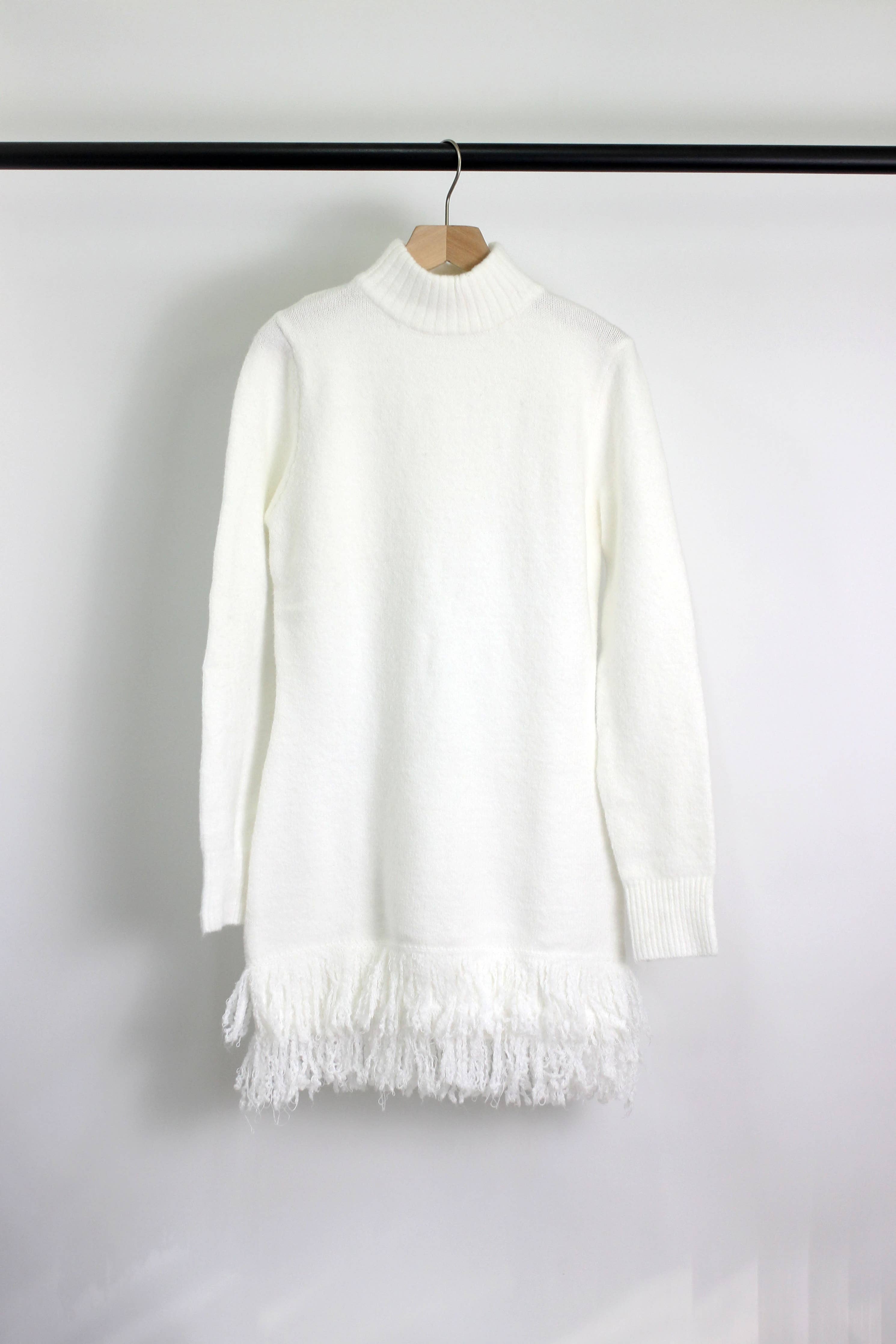 KNIT SWEATER DRESS WITH FRINGED HEM