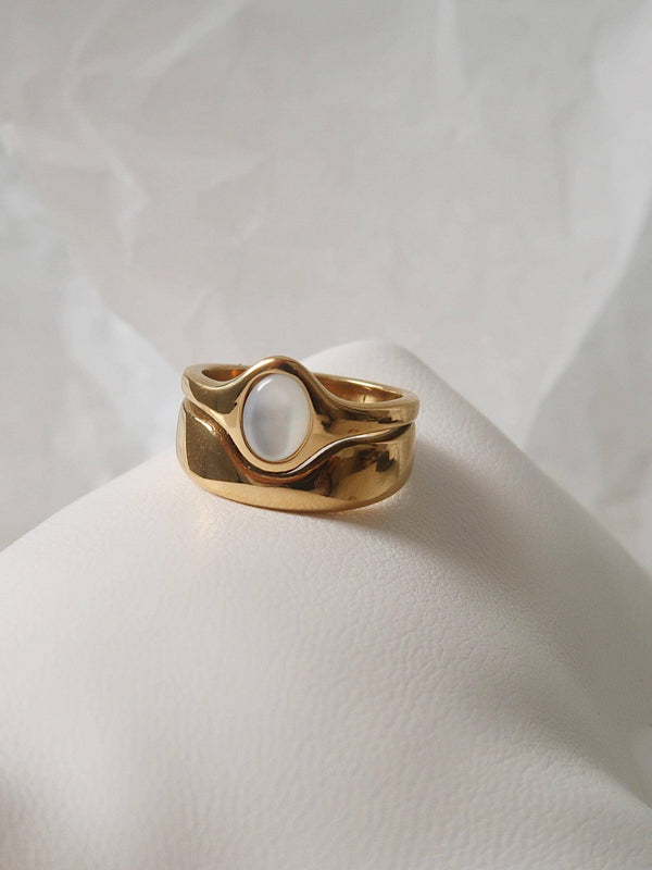ALOUETTE 18K YELLOW GOLD NON-TARNISH STONE WAVE RING