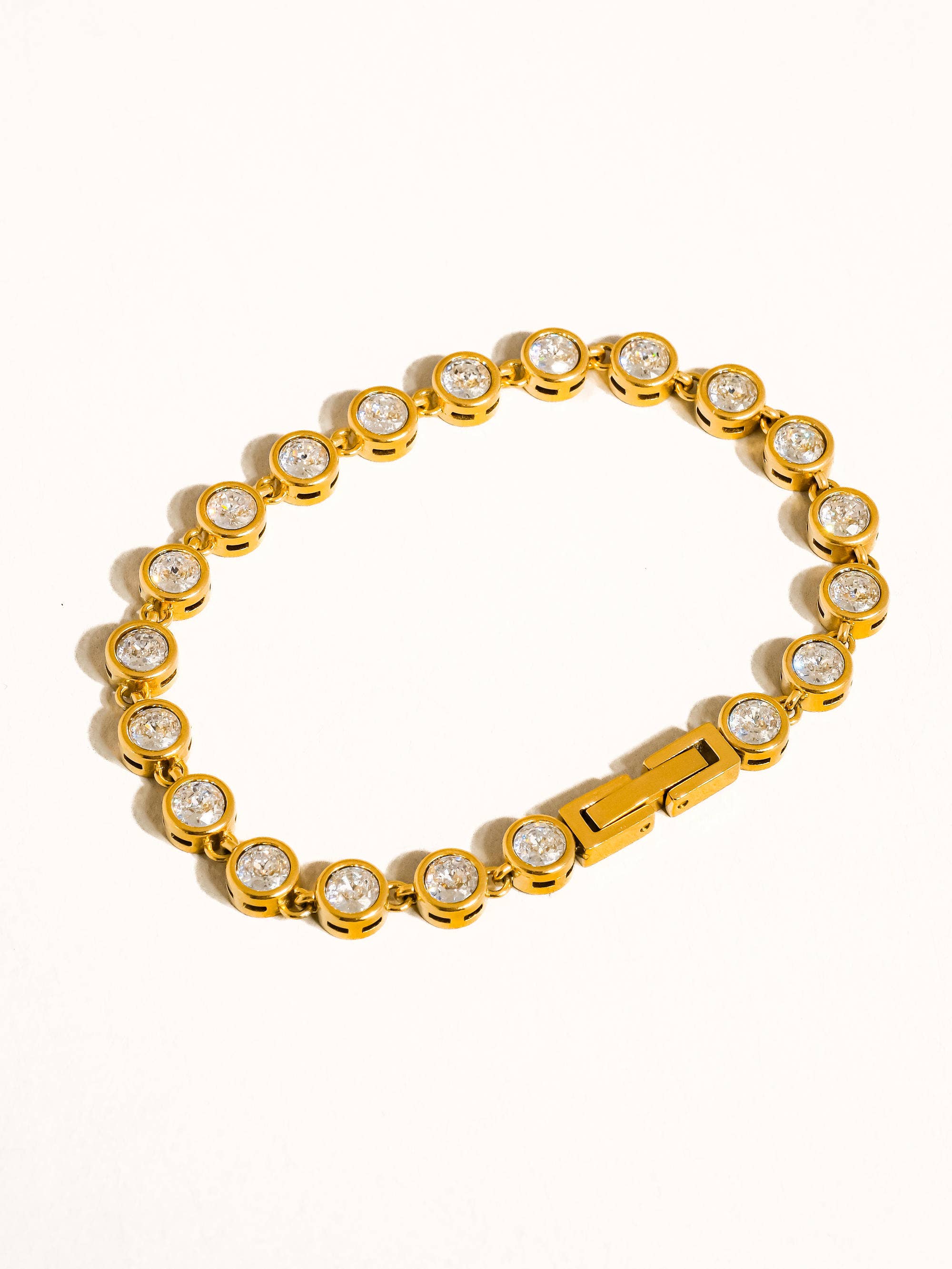 AMITY 18K GOLD NON-TARNISH ROUND RHINESTONE BRACELET
