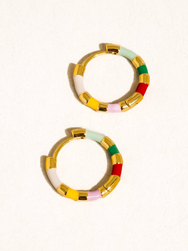 AVIELLE 18K GOLD VINTAGE ENAMEL HOOP EARRING
