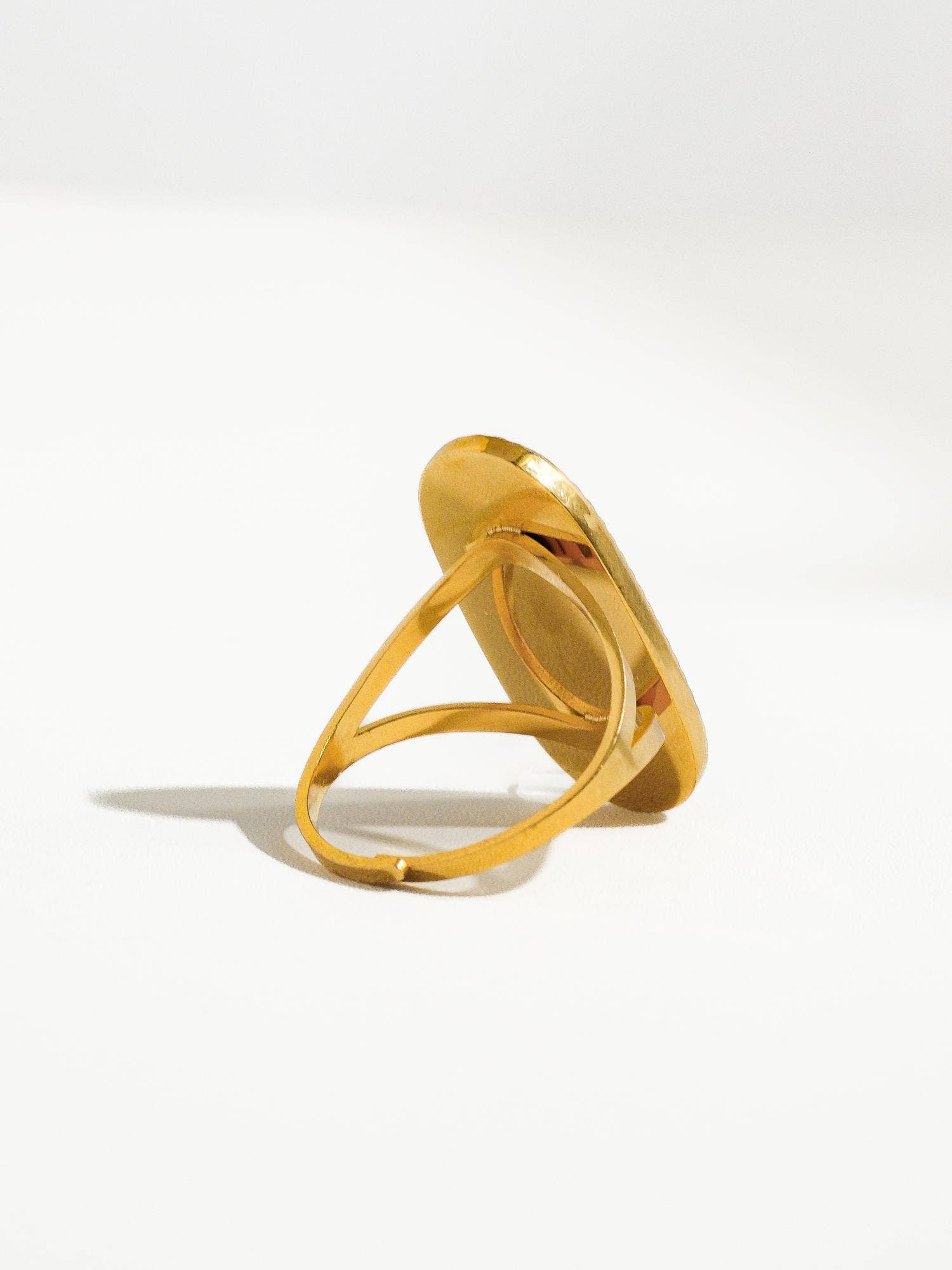 DAKOTA NON TARNISH ADJUSTABLE RING W/ NATURAL STONE