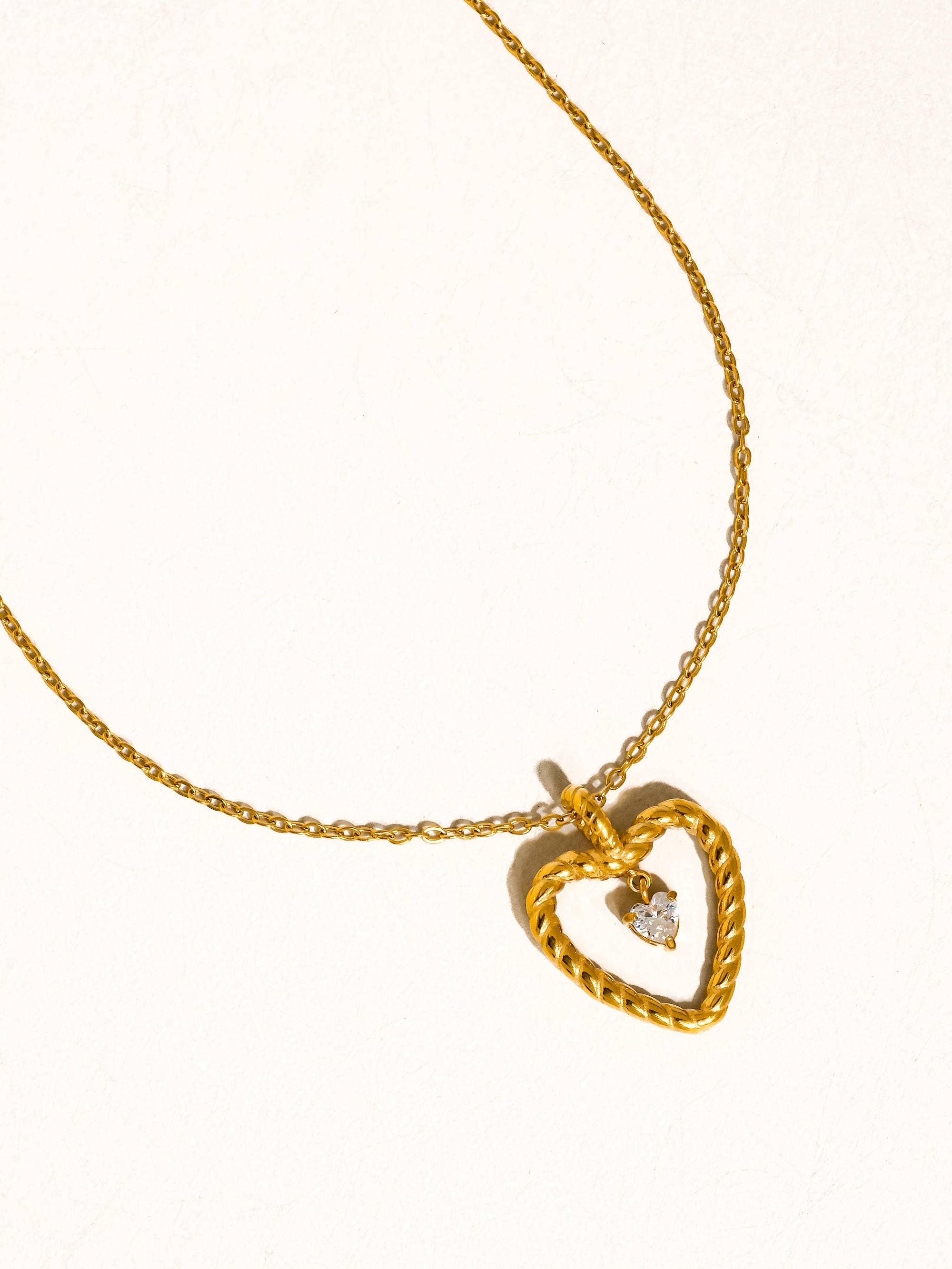FREYA 18K GOLD NON-TARNISH CZ HEART DROP NECKLACE: YELLOW GOLD
