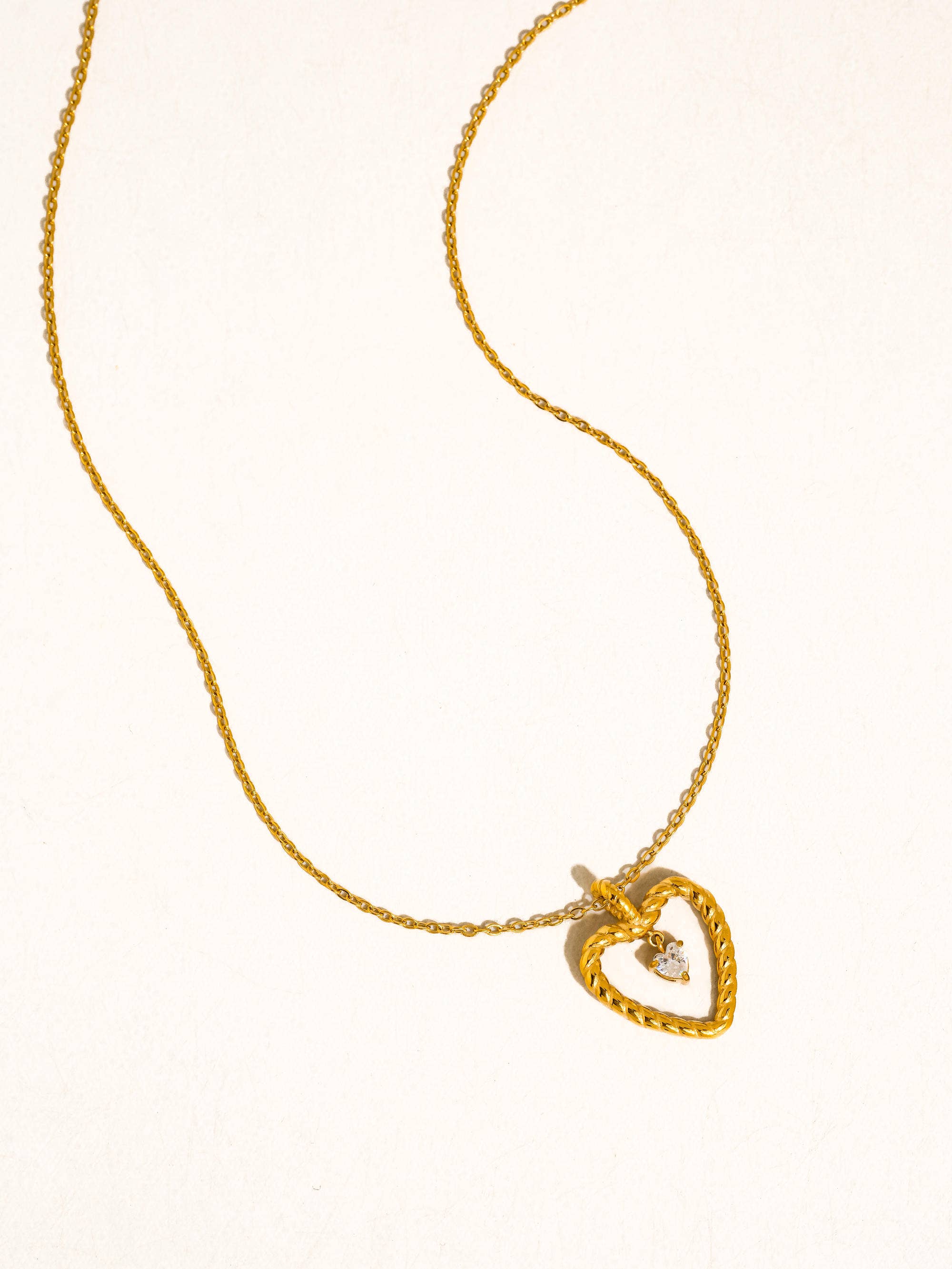 FREYA 18K GOLD NON-TARNISH CZ HEART DROP NECKLACE: YELLOW GOLD