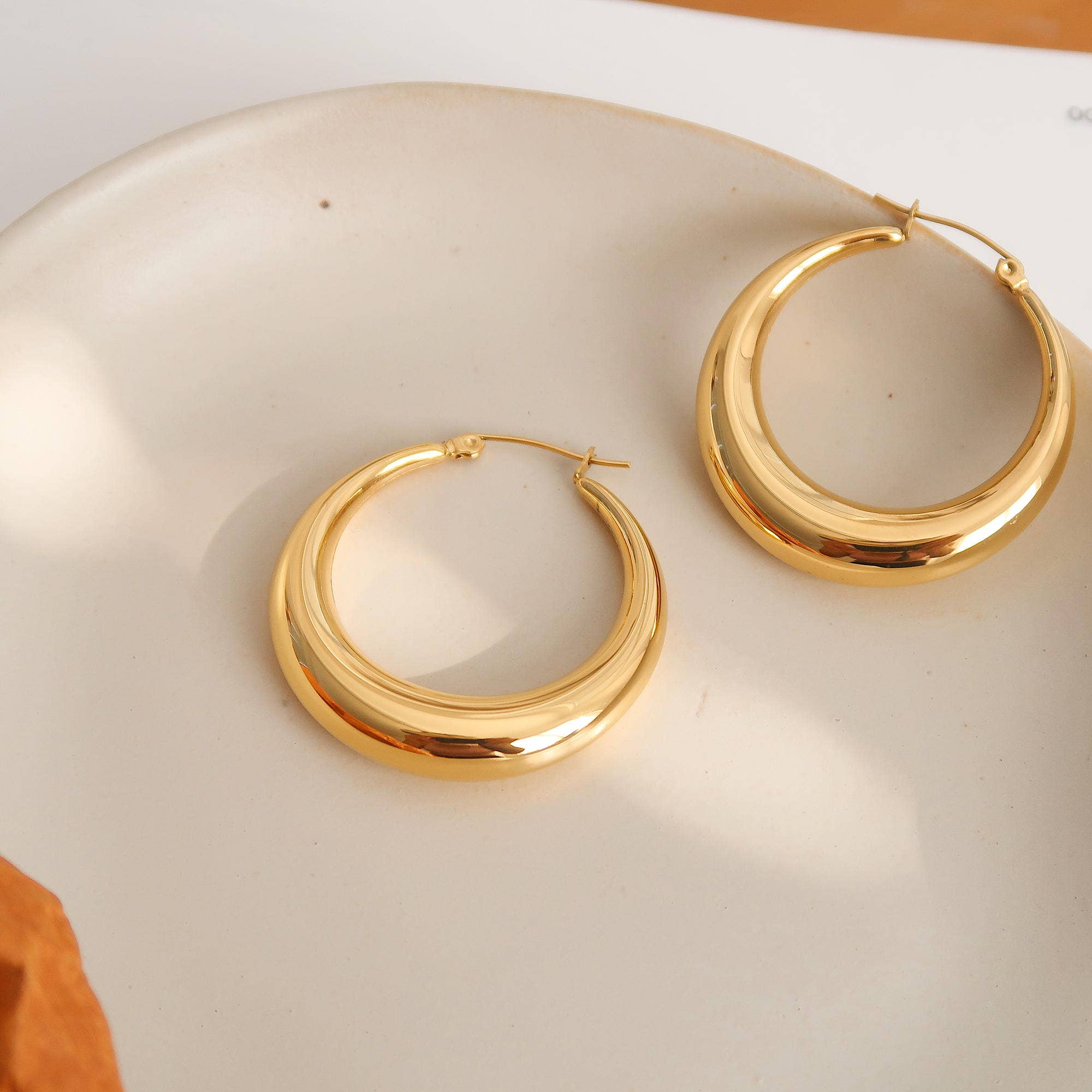 GALENE NON-TARNISH LARGE HOOP EARRING