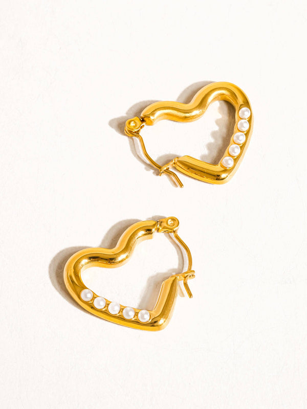 AVENA 18K GOLD NON-TARNISH PEARL HEART HOOP