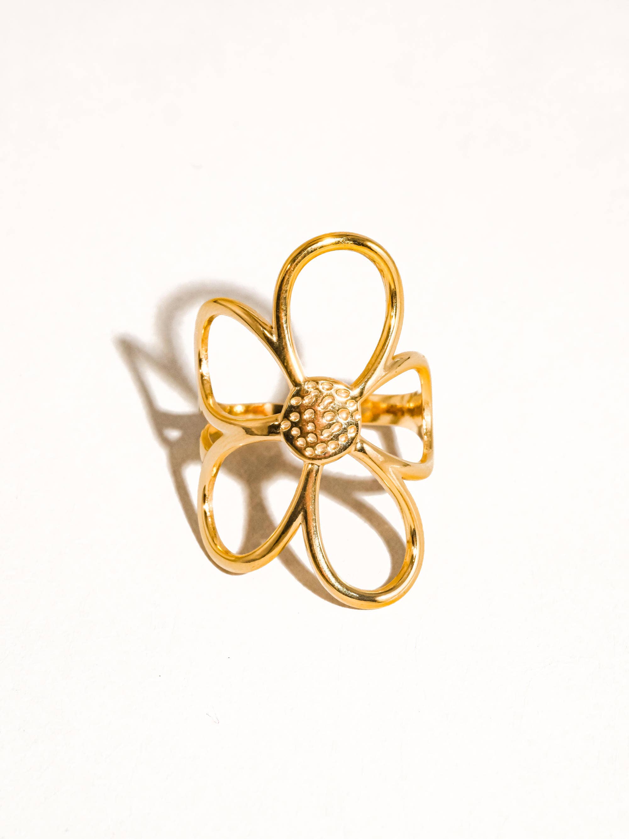 ISOLDE GOLD 18K NON-TARNISH LARGE FLORAL RING