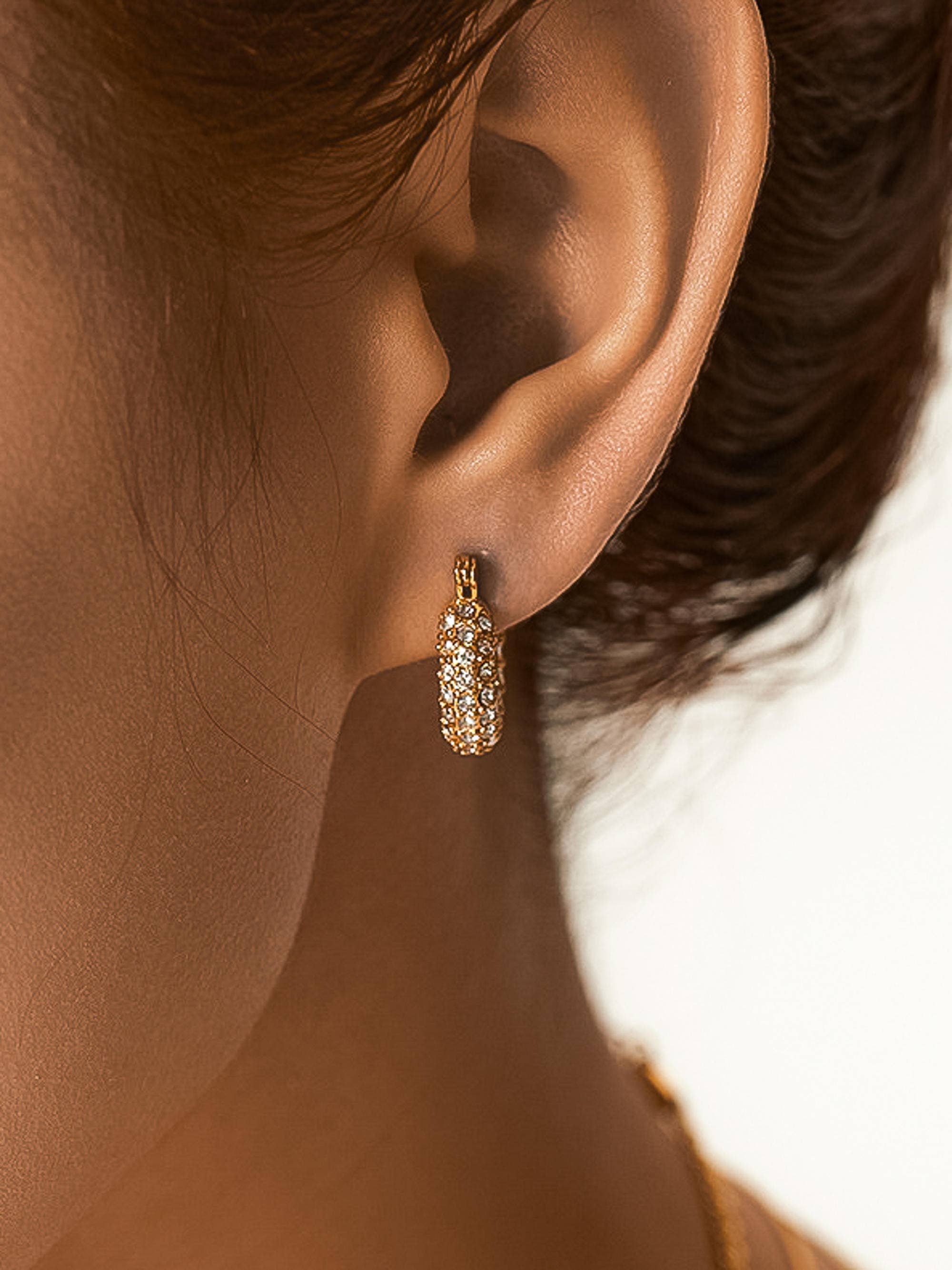 JOLEEN 18K GOLD NON-TARNISH GLAM CZ HOOP EARRING