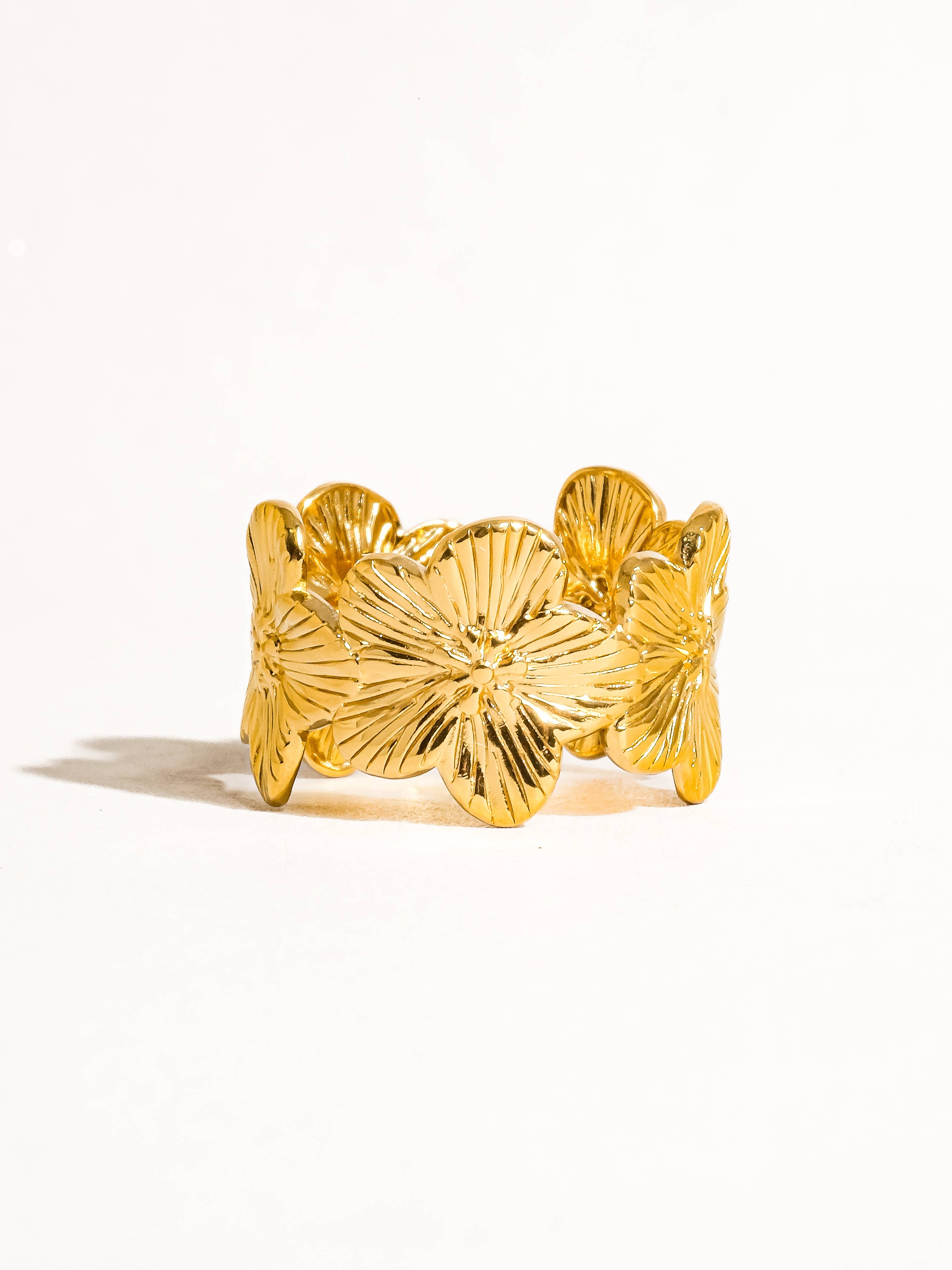 JOSÉE 18K GOLD NON-TARNISH FLOWER RING