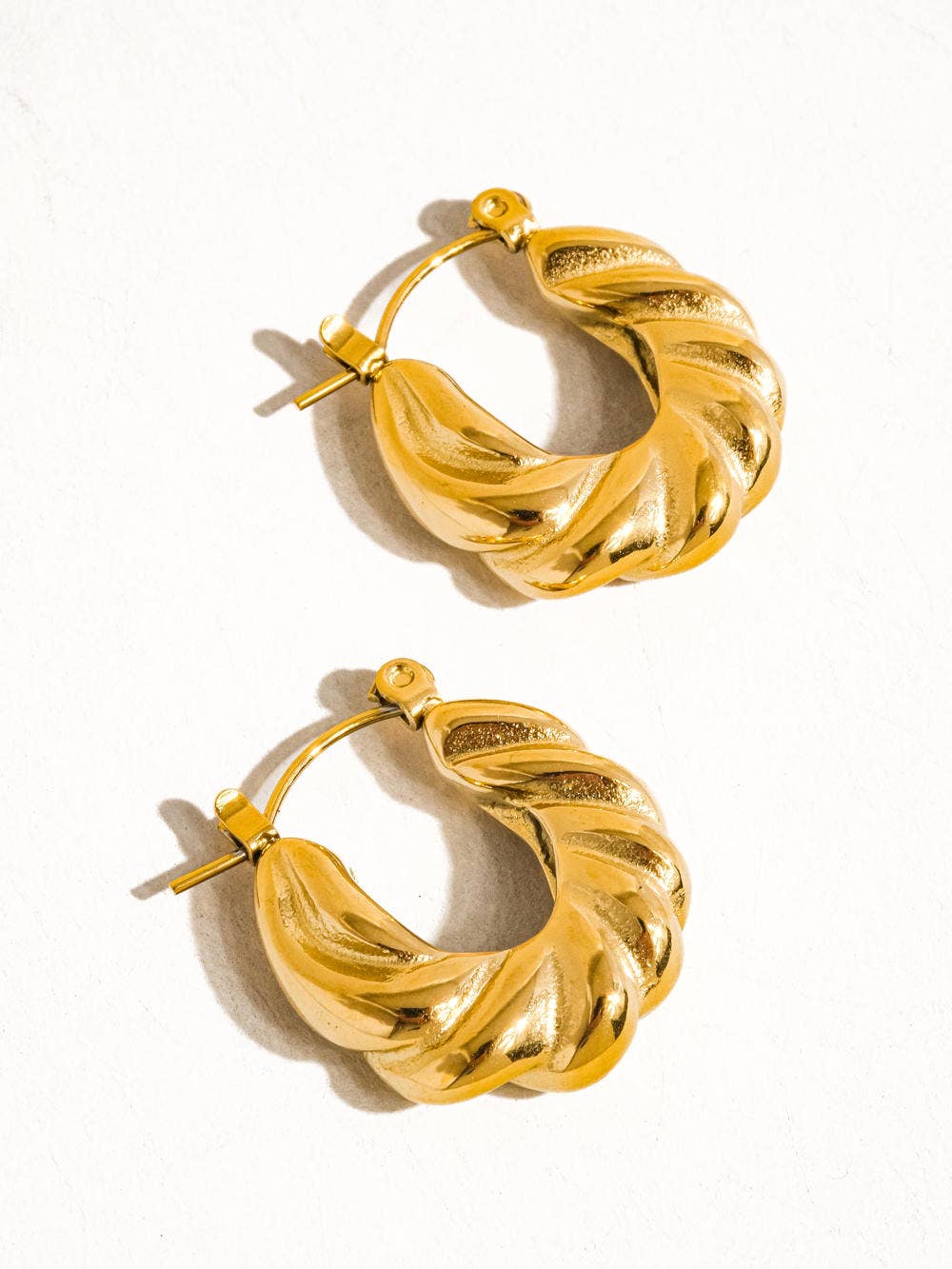 KIMBERLY 18K GOLD NON-TARNISH BRAIDED HOOP EARRING