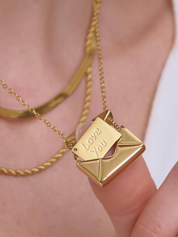 LETTER 18K GOLD NON-TARNISH LOVE LETTER HEART NECKLACE