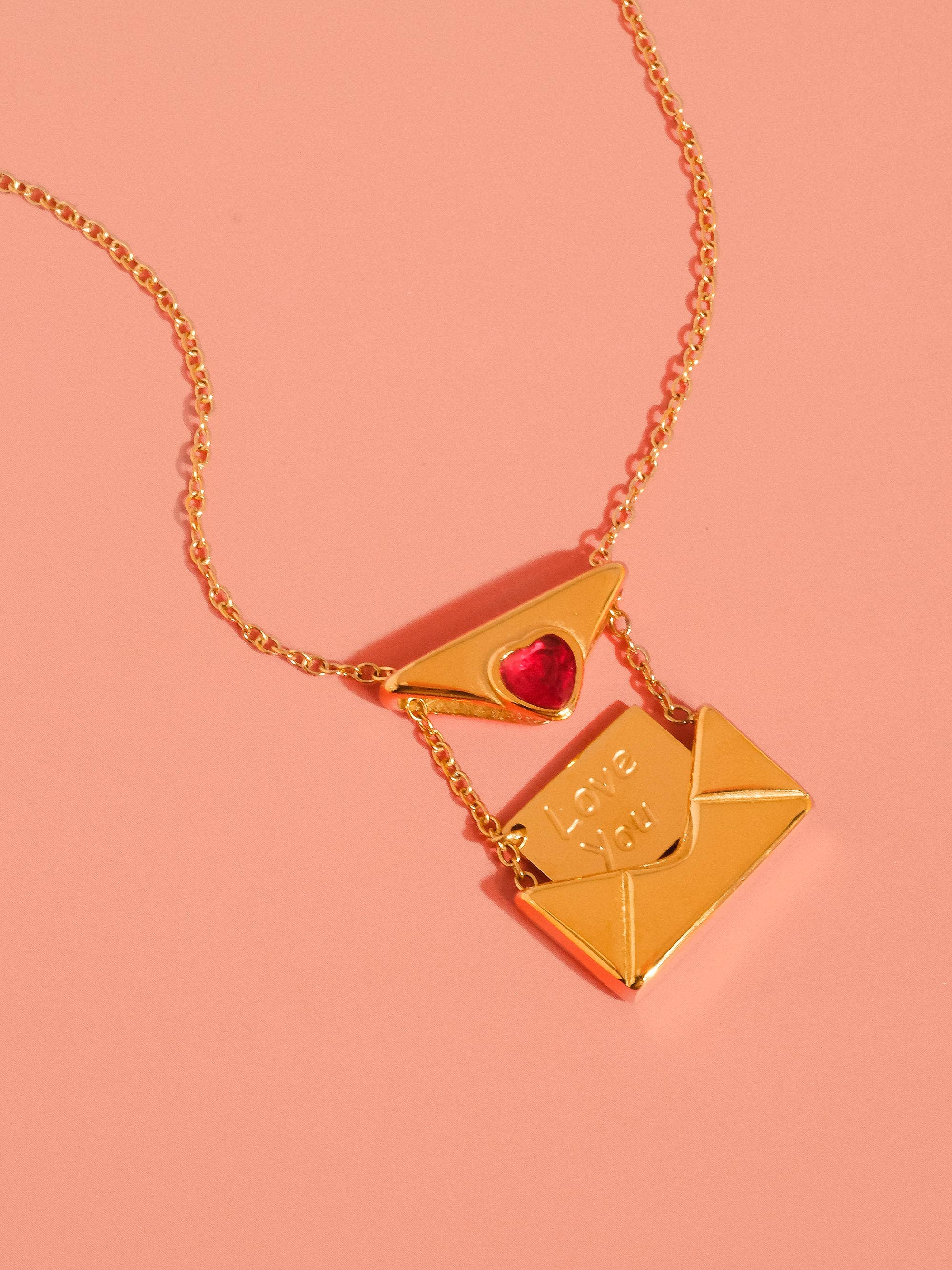 LETTER 18K GOLD NON-TARNISH LOVE LETTER HEART NECKLACE