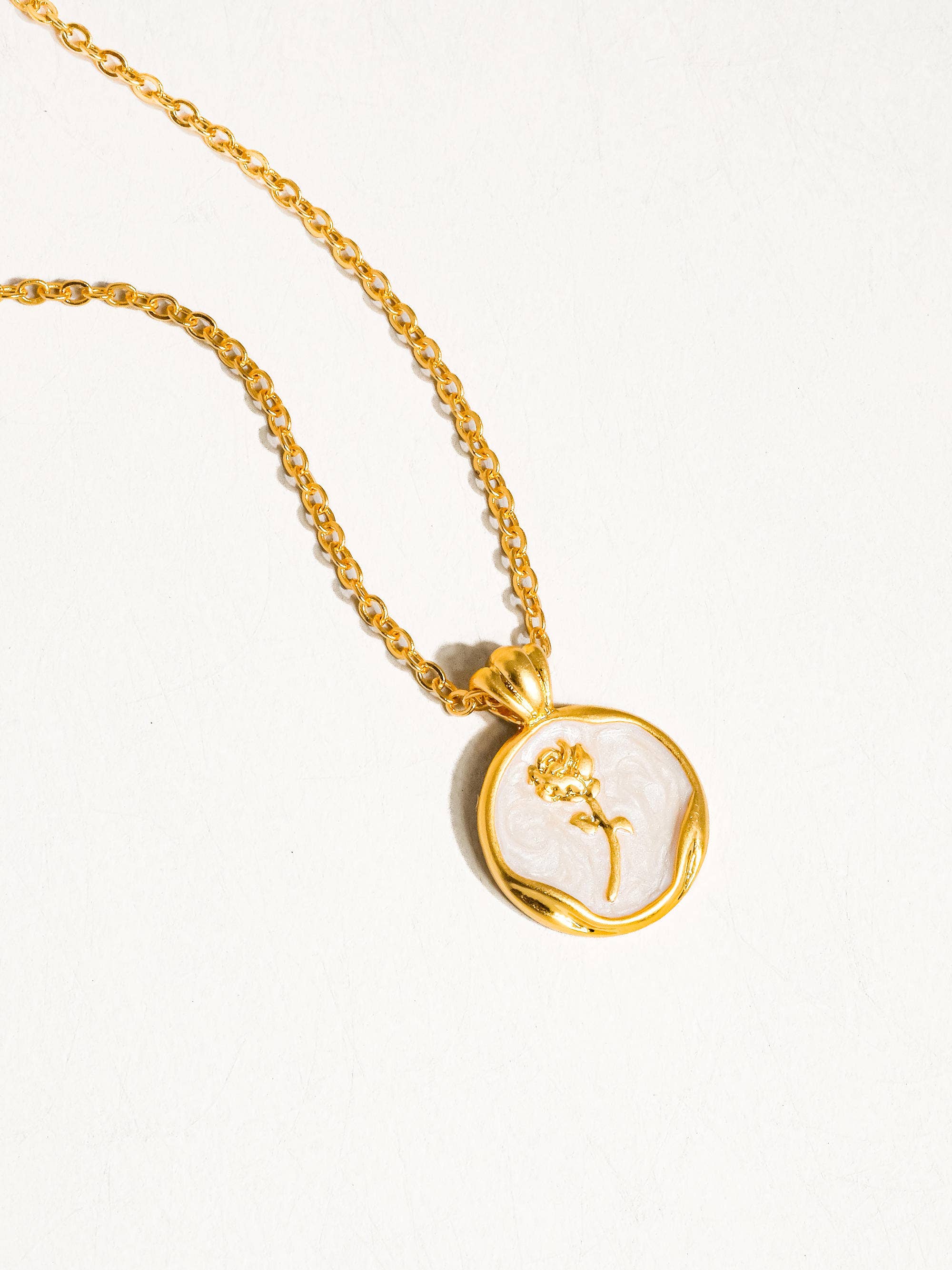 MALLORY 18K GOLD ROSE COIN PENDANT NECKLACE