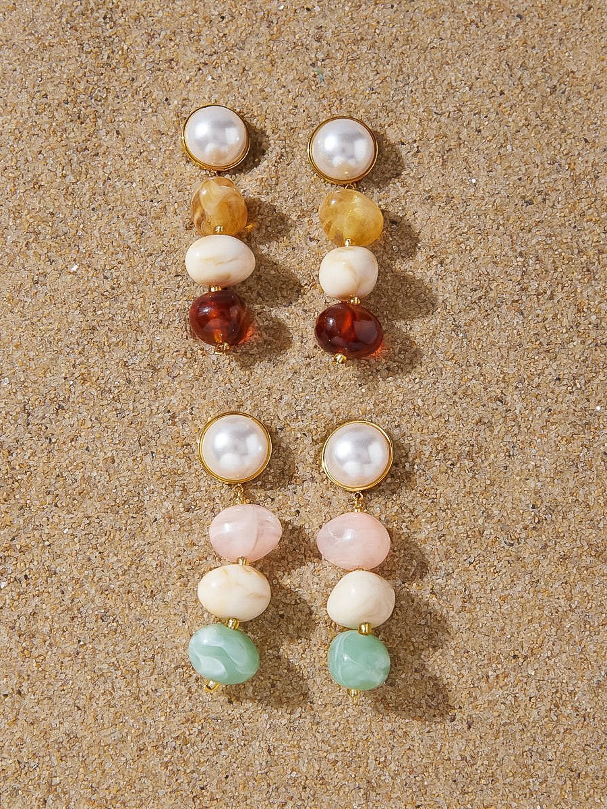ALANI 18K GOLD NON-TARNISH VINTAGE PASTEL BEADED EARRING