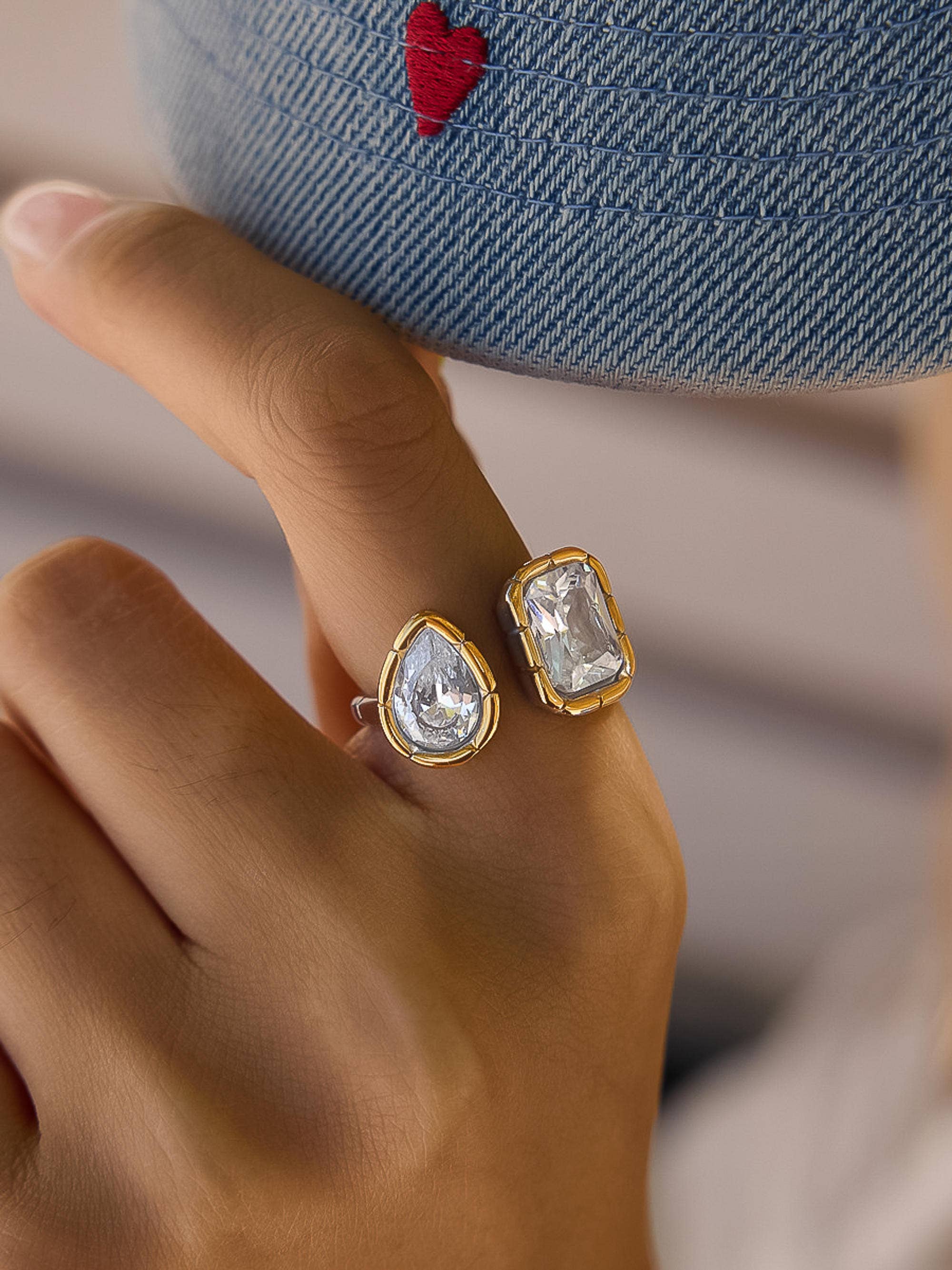 SERRÉA 18K GOLD NON-TARNISH CZ ADJUSTABLE RING
