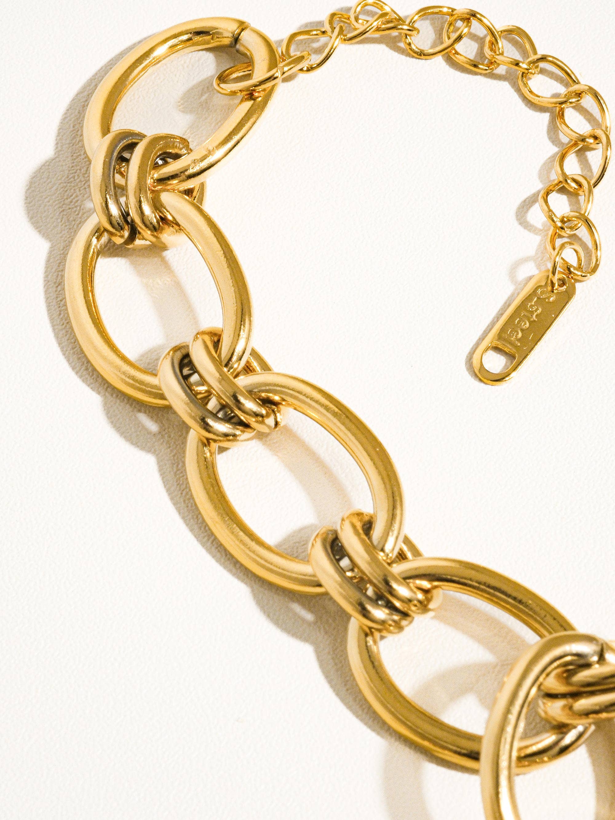 TILA 18K GOLD NON-TARNISH CHAIN BRACELET