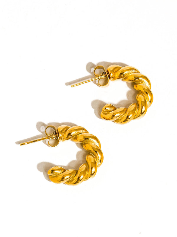 BRUME 18K GOLD NON-TARNISH BRAIDED C HOOP EARRING