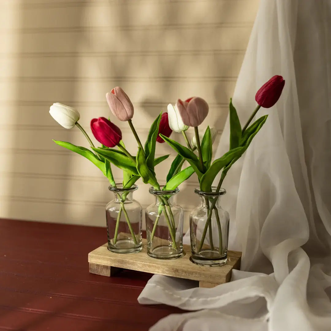 HAZEL 3 GLASS BUD VASE WITH WOOD TRAY