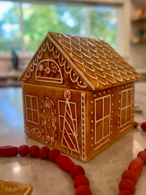 DOLOMITE GINGERBREAD HOUSE COOKIE JAR
