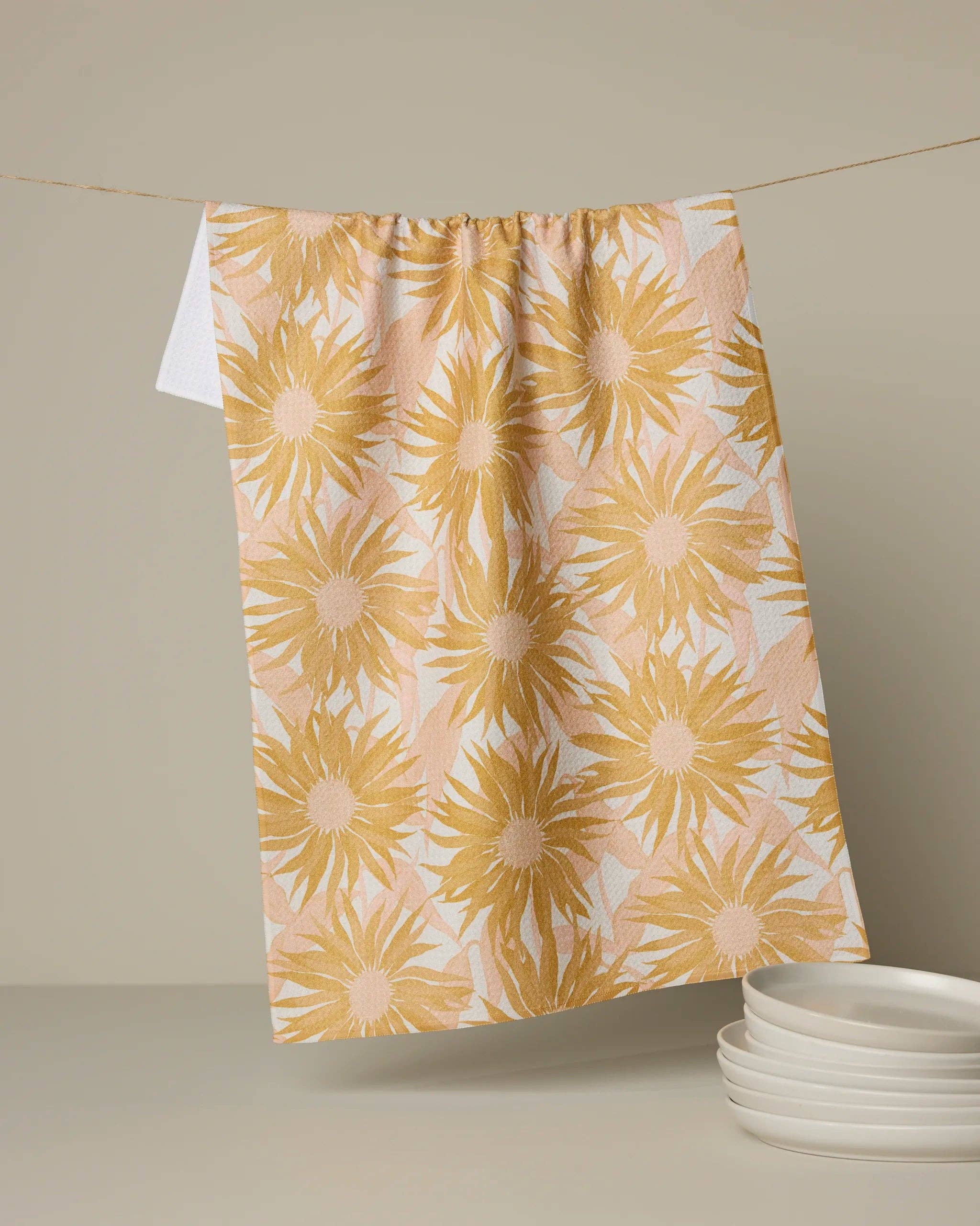 SUNDARA TEA TOWEL